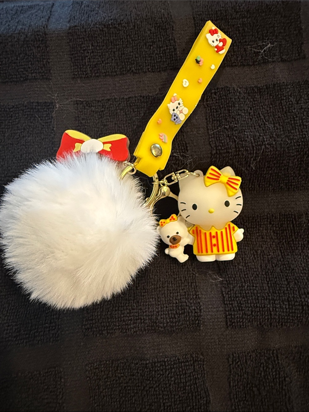 Hello Kitty Yellow Pom Pom Keychain Card Holder Charm